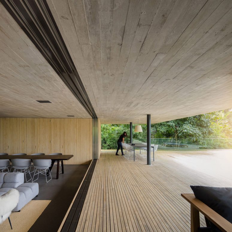 The most of the living spaces run on the swimming pool level and have balconies facing the forest