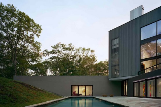  Cube House That Roots Itself To The Landscape and Has Amazing Swimming Pool