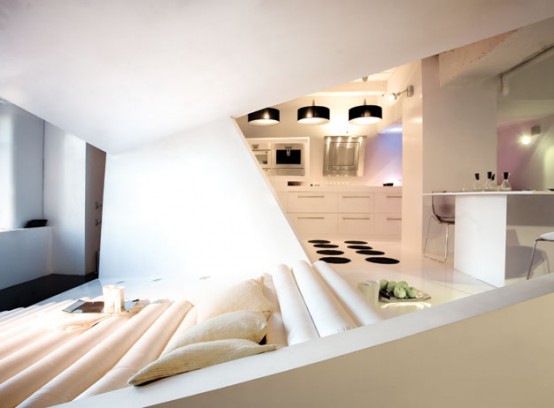 small-apartment-futuristic-interior-2-554x408.jpg