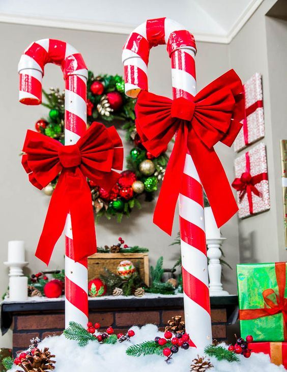 53 Fun Candy Cane Christmas Décor Ideas For Your Home - DigsDigs
