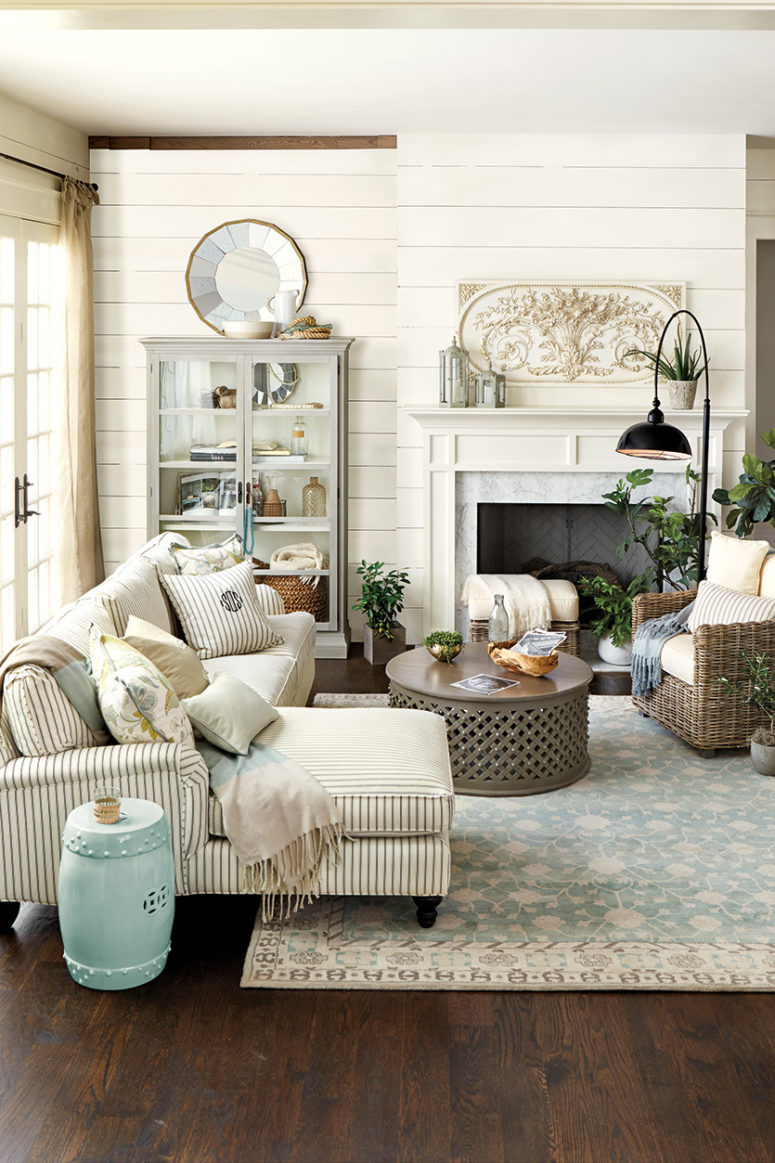 45 Comfy Farmhouse Living Room Designs To Steal DigsDigs