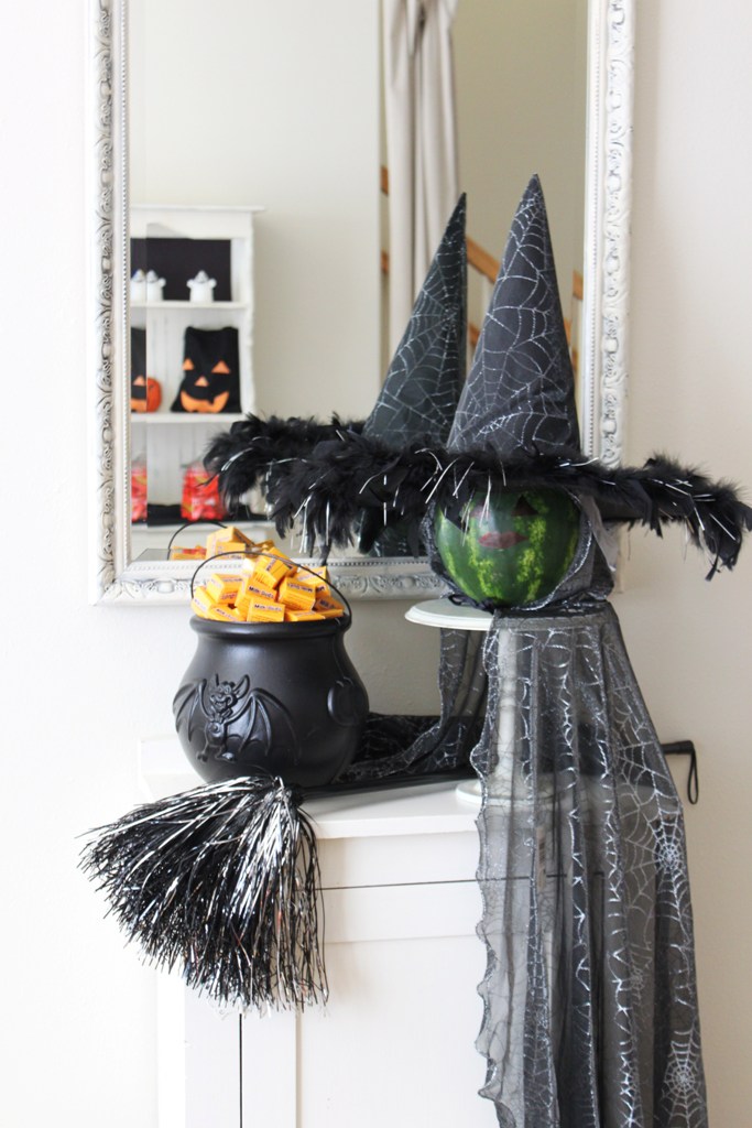 halloween witch decor