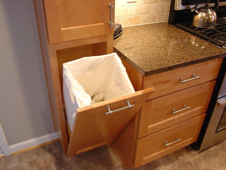 41 Sneaky Ways To Hide A Trash Can In Your Kitchen - DigsDigs