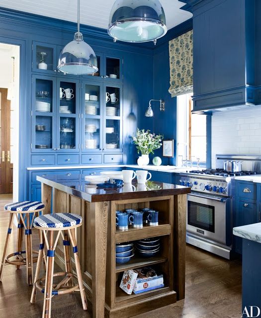 https://www.digsdigs.com/photos/2017/08/12-bold-blue-kitchen-design-with-white-countertops-stainless-steel-appliances-and-a-wooden-kitchen-island.jpg
