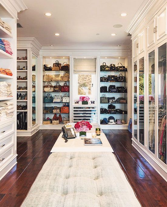 25 Creative Spaces In Your Home To Place A Closet - DigsDigs