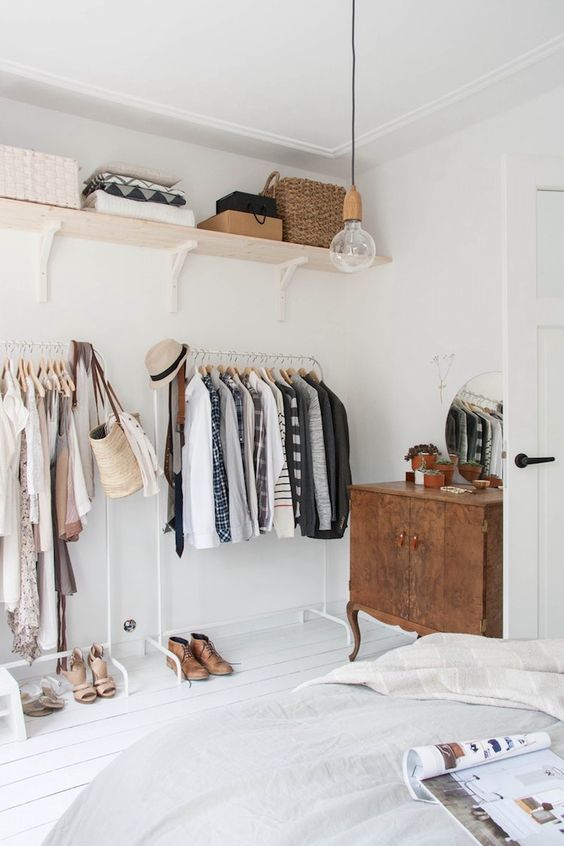 25 Creative Spaces In Your Home To Place A Closet - DigsDigs