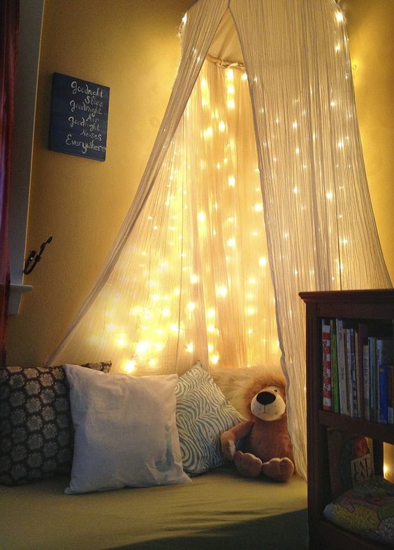 26 String Lights Ideas To Make A Kid S Room Dreamy