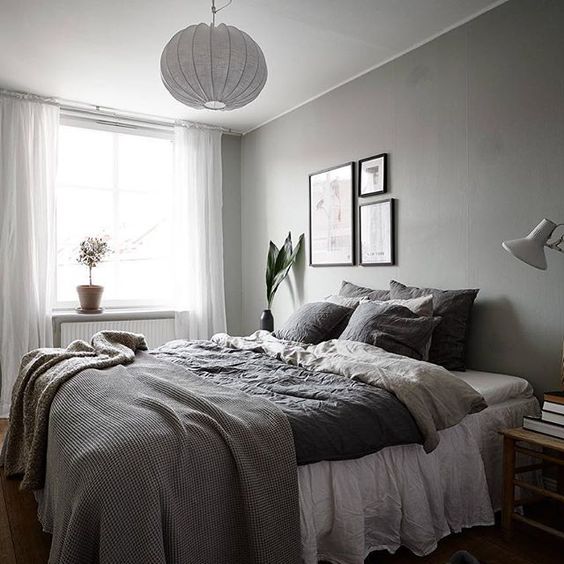 25 Simple Ways To Make A Grey Bedroom Cool - DigsDigs