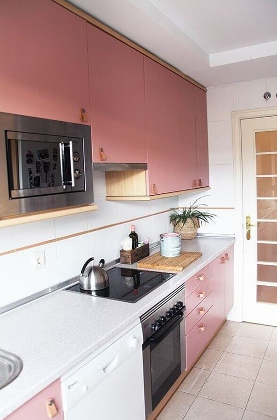 Cool Pink Kitchen Design With Retro and Chic Look - DigsDigs