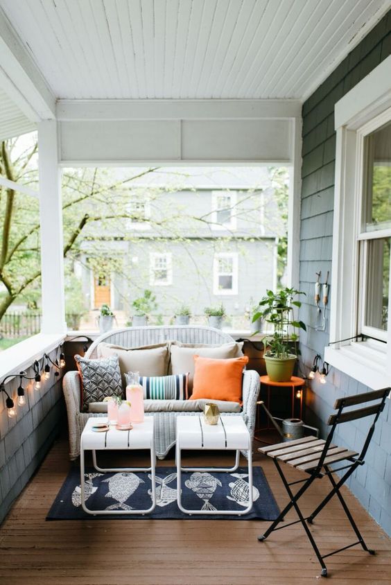 25 Loveseats Perfect For Indoors And Outdoors Digsdigs