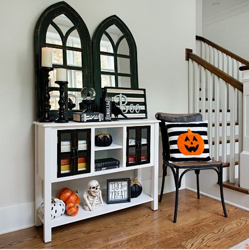 26 Inspiring Halloween Entryway Decor Ideas - DigsDigs