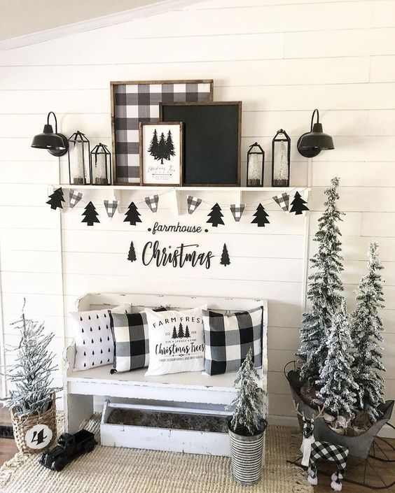 https://www.digsdigs.com/photos/2019/12/18-buffalo-check-pillows-buntings-and-an-artwork-for-a-stylish-black-and-white-Christmas-entryway.jpg