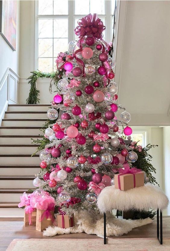 83 Glam And Fun Pink Christmas Decor Ideas - DigsDigs