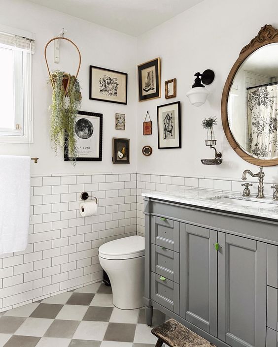 34 Eye-Catchy Bathroom Gallery Wall Ideas - DigsDigs