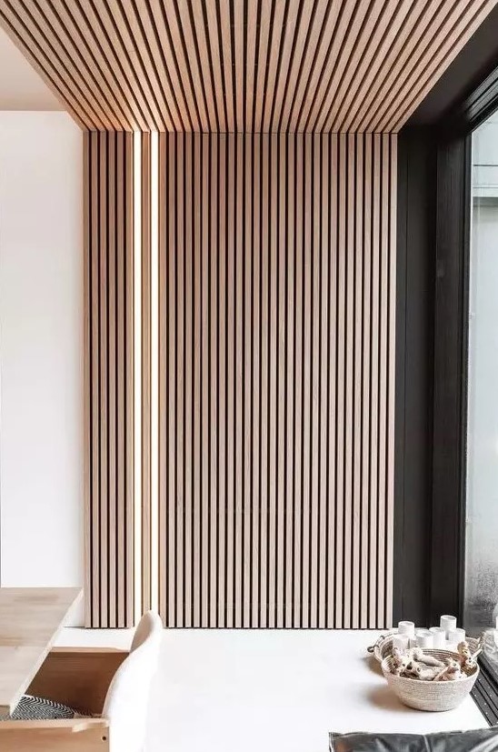 10 Vertical Wood Slat Wall Ideas That Will Make You Swoon