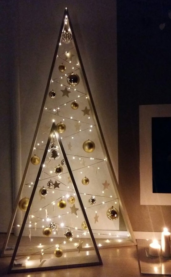 40 Unusual And Creative Frame Christmas Trees - DigsDigs