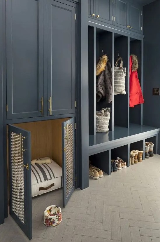 Dog crate shop in closet