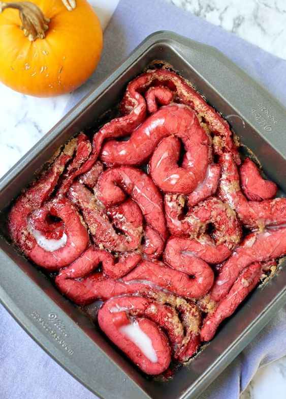 red velvet cinnamon rolls with caramel and cream are amazing for Halloween and look really scary