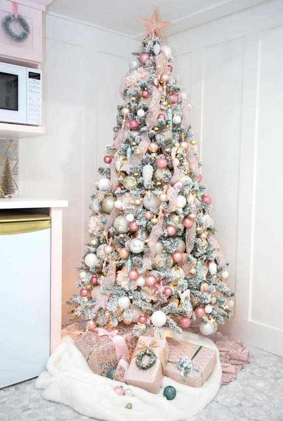 52 Delicate Pastel Christmas Tree Decor Ideas - DigsDigs