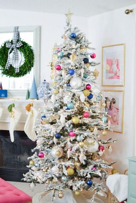 65 Best Colorful Christmas Tree Decor Ideas - DigsDigs