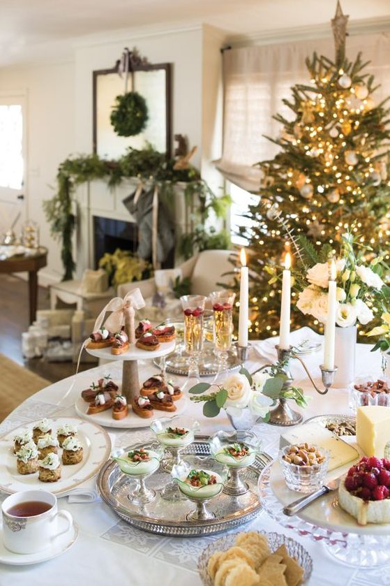 58 Lovely And Cozy Christmas Tea Party Ideas - DigsDigs