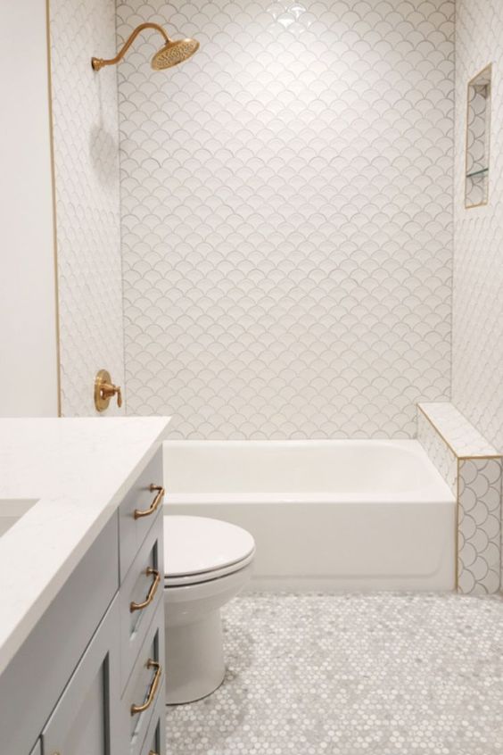 67 Whimsy Fish Scale Tile Ideas For Bathrooms - DigsDigs