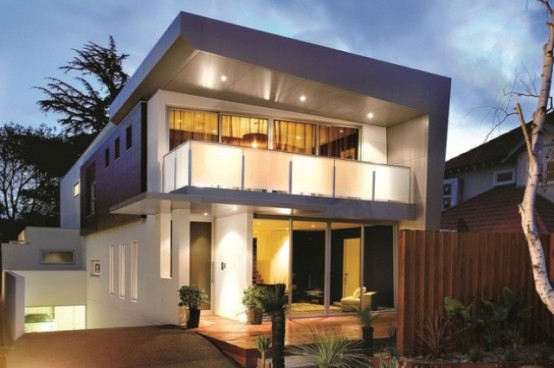 3-Storey Modern And Luxurious House With Timeless Design - DigsDigs