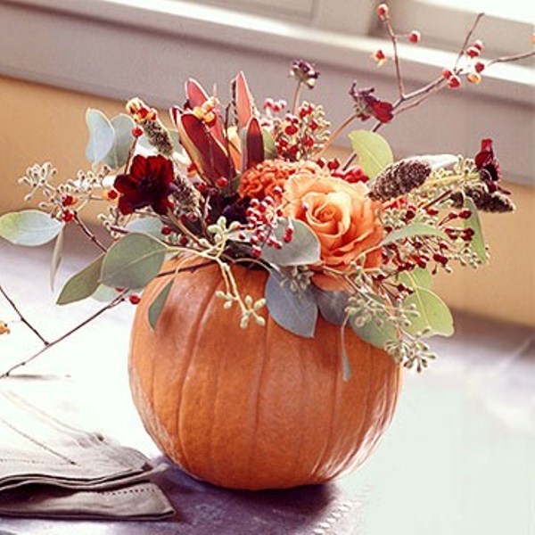 Picture Of Awesome Pumpkin Centerpieces For Fall And Halloween Table