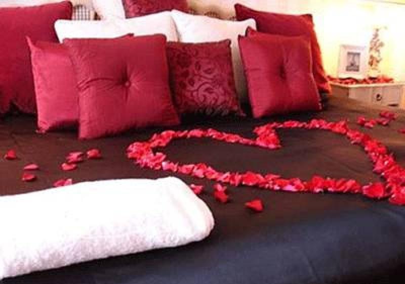 13 Beautiful Bedroom Decorating Ideas For Valentine S Day