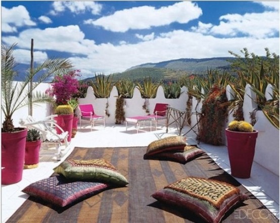 Charming Morocco Style Patio Designs 60 554x442 