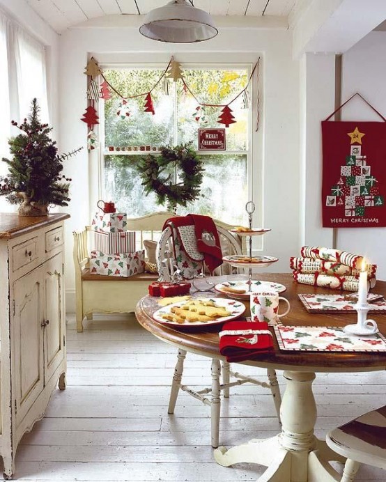 https://www.digsdigs.com/photos/cozy-christmas-kitchen-decor-ideas-13-554x692.jpg