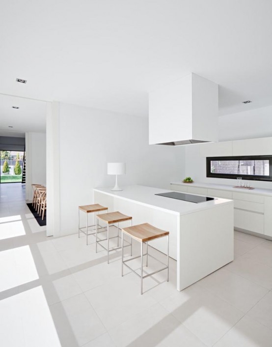 When functionality meets aesthetics  Minimalist kitchen design – Breeze  Interiors