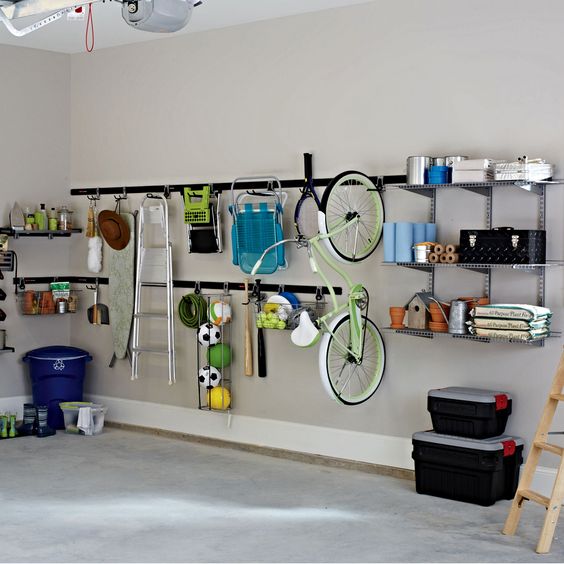 34 Practical And Comfortable Garage Organization Ideas - DigsDigs