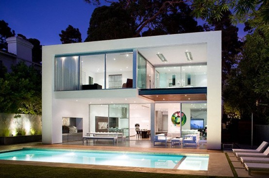 modern mansions with pool