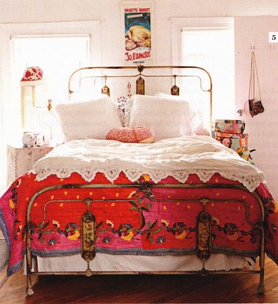 65 Refined Boho Chic Bedroom Designs - DigsDigs