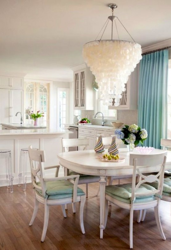 26 Relaxing Coastal Dining Rooms And Zones - DigsDigs