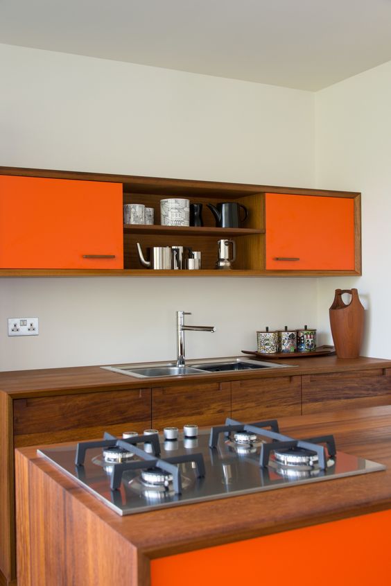 https://www.digsdigs.com/photos/stylish-andatmospheric-mid-century-modern-kitchen-designs-21.jpg