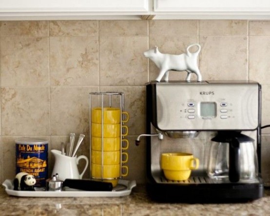 https://www.digsdigs.com/photos/stylish-home-coffee-stations-to-get-inspired-34-554x443.jpg