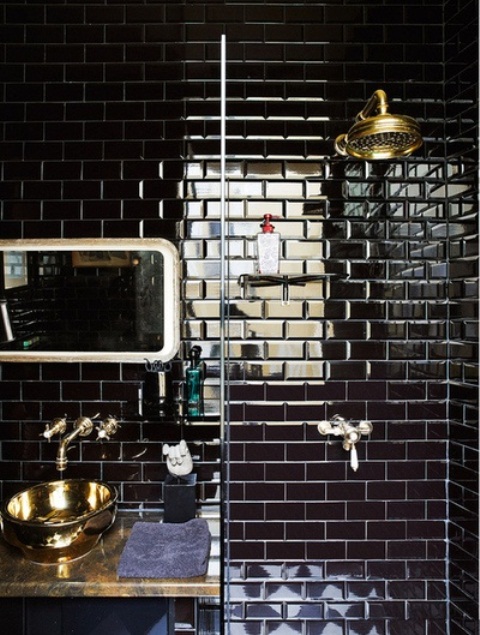 https://www.digsdigs.com/photos/stylish-truly-masculine-bathroom-decor-ideas-32.jpg